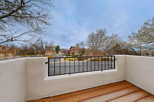 11209 Desert Classic Lane NE, Albuquerque, NM 87111