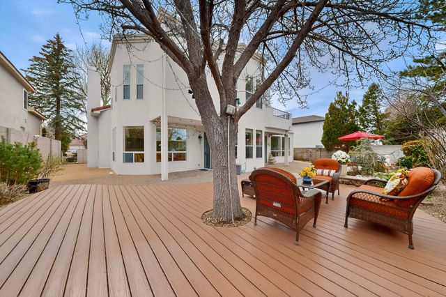 11209 Desert Classic Lane NE, Albuquerque, NM 87111