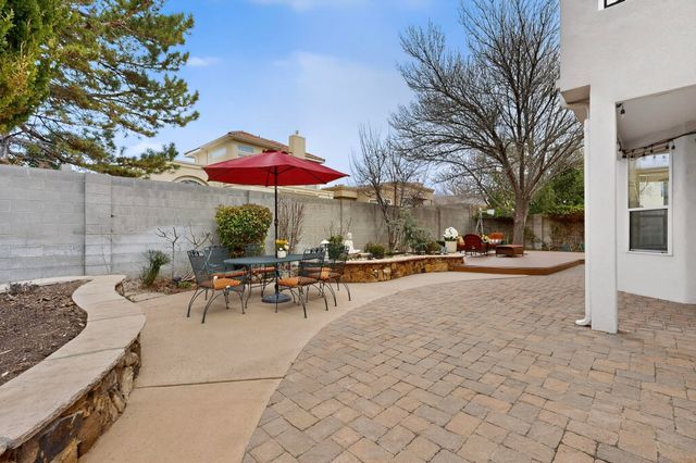 11209 Desert Classic Lane NE, Albuquerque, NM 87111