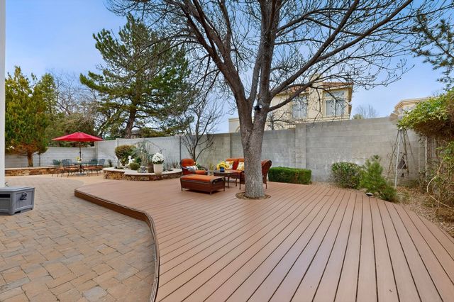 11209 Desert Classic Lane NE, Albuquerque, NM 87111