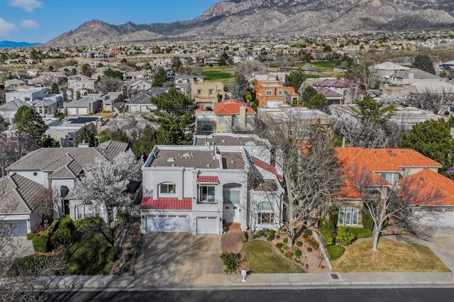 11209 Desert Classic Lane NE, Albuquerque, NM 87111