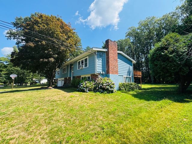 7 Thomas Dr, Framingham, MA 01701
