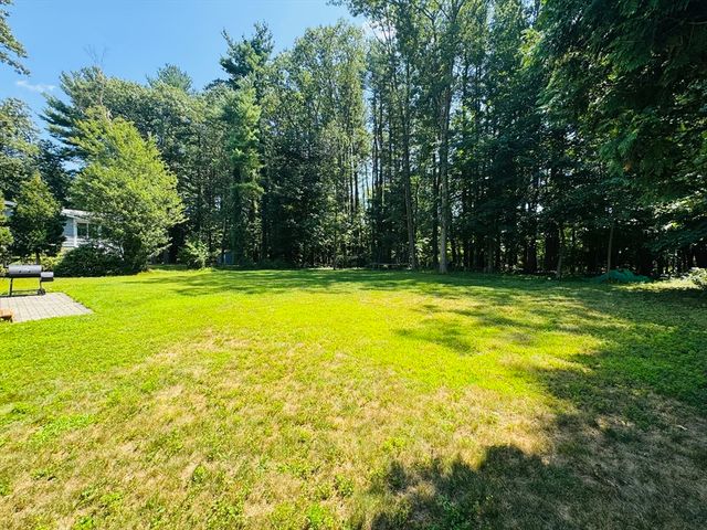 7 Thomas Dr, Framingham, MA 01701