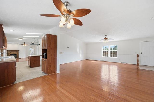 685 Centerwood Road, Williston, SC 29853
