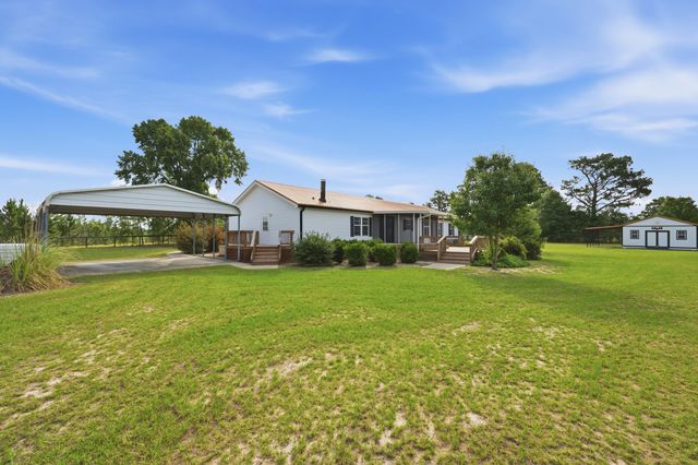 685 Centerwood Road, Williston, SC 29853