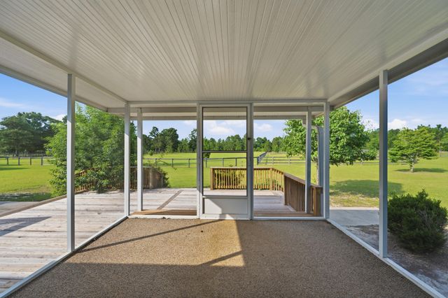 685 Centerwood Road, Williston, SC 29853