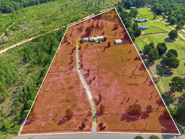 685 Centerwood Road, Williston, SC 29853