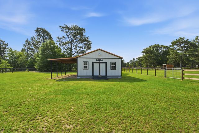 685 Centerwood Road, Williston, SC 29853