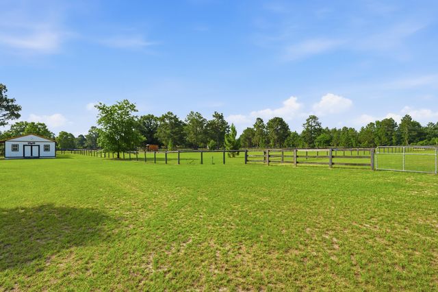 685 Centerwood Road, Williston, SC 29853