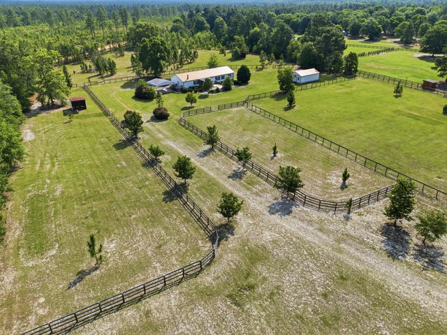 685 Centerwood Road, Williston, SC 29853