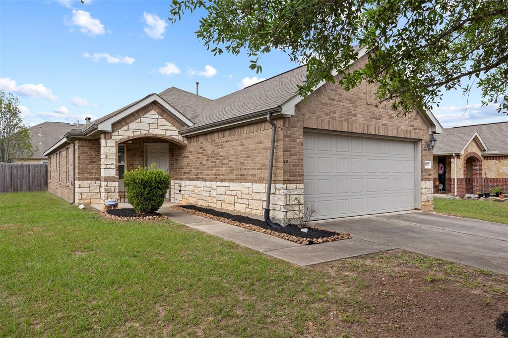 1707 Hickory Burl Lane, Conroe, TX 77301