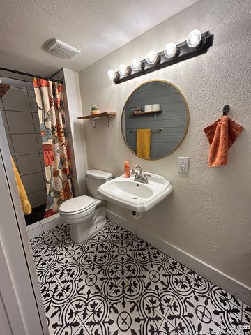 251 cliffwood, San Antonio, TX 78213