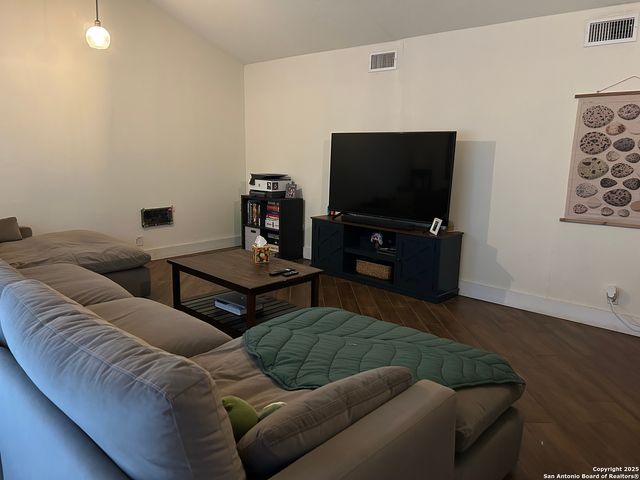 251 cliffwood, San Antonio, TX 78213