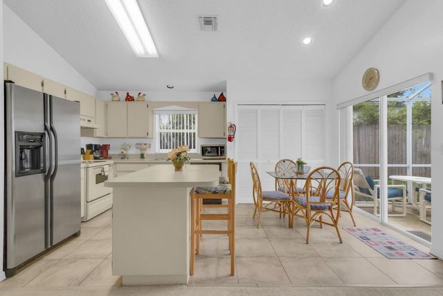 2974 VISCOUNT CIRCLE, Kissimmee, FL 34747
