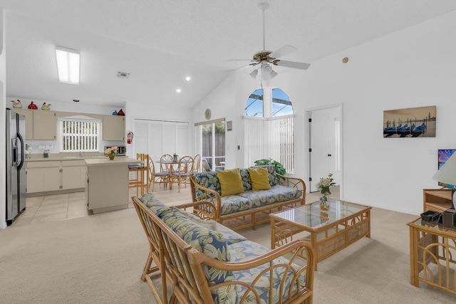 2974 VISCOUNT CIRCLE, Kissimmee, FL 34747