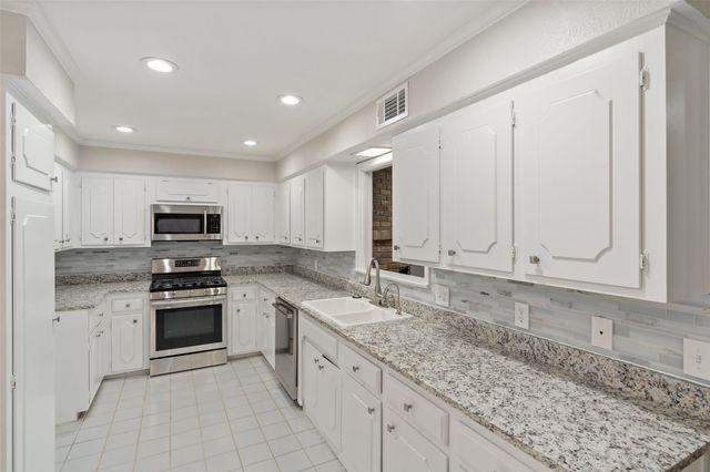 4355 Harvest Hill Road, Dallas, TX 75244