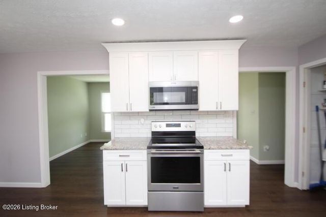 512 Hickory Rd, Lawrenceburg, KY 40342