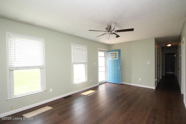 512 Hickory Rd, Lawrenceburg, KY 40342