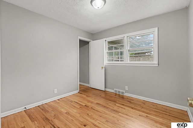 4113 N 66 Street, Omaha, NE 68104