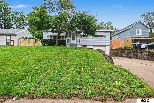 4113 N 66 Street, Omaha, NE 68104