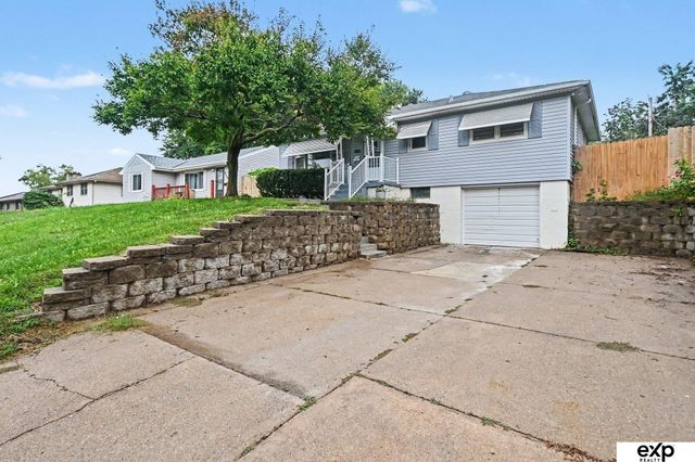 4113 N 66 Street, Omaha, NE 68104