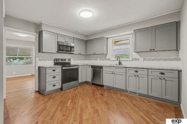 4113 N 66 Street, Omaha, NE 68104