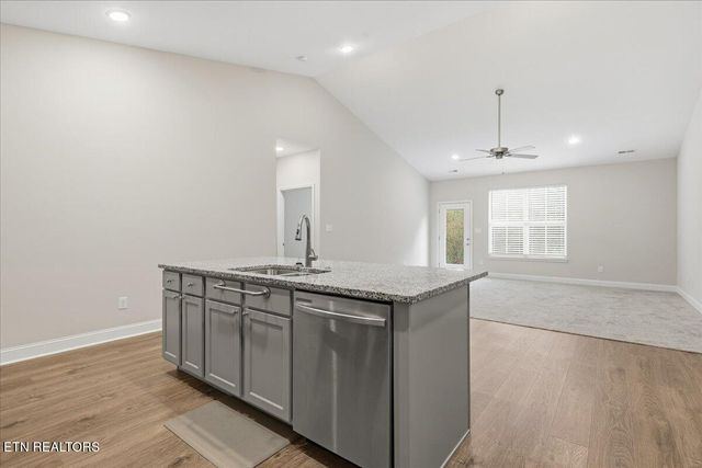 107 Gray Wolf Way, Lenoir City, TN 37771