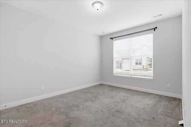 107 Gray Wolf Way, Lenoir City, TN 37771