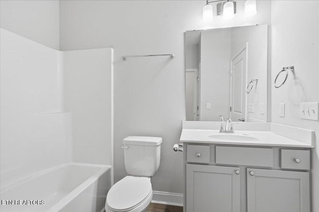 107 Gray Wolf Way, Lenoir City, TN 37771