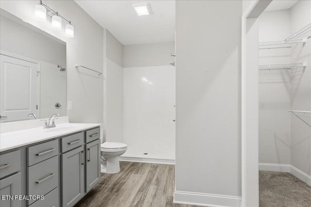 107 Gray Wolf Way, Lenoir City, TN 37771