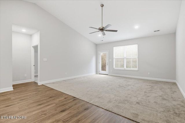 107 Gray Wolf Way, Lenoir City, TN 37771