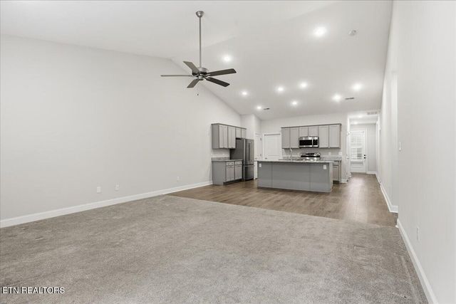 107 Gray Wolf Way, Lenoir City, TN 37771