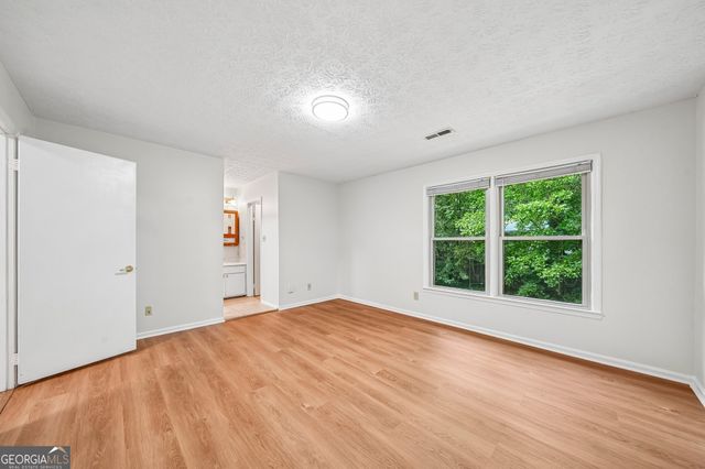714 Longleaf Drive, Lawrenceville, GA 30046