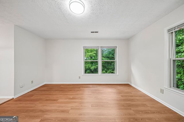 714 Longleaf Drive, Lawrenceville, GA 30046