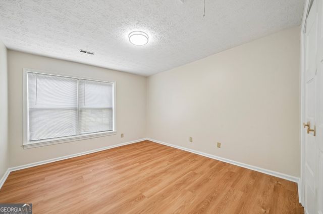 714 Longleaf Drive, Lawrenceville, GA 30046