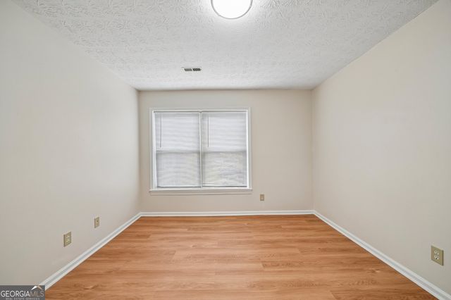 714 Longleaf Drive, Lawrenceville, GA 30046