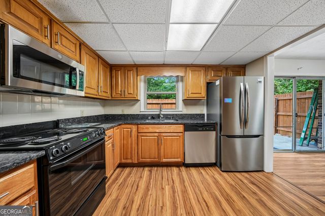 714 Longleaf Drive, Lawrenceville, GA 30046