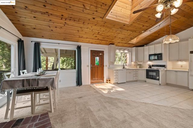 24129 Awahanee Rd., Sonora, CA 95370