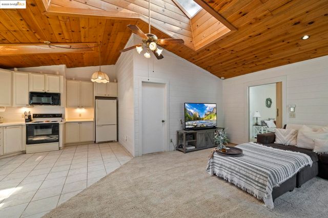 24129 Awahanee Rd., Sonora, CA 95370