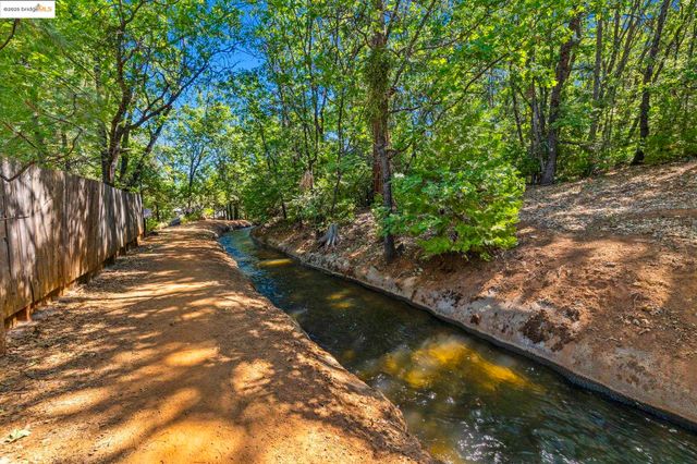 24129 Awahanee Rd., Sonora, CA 95370