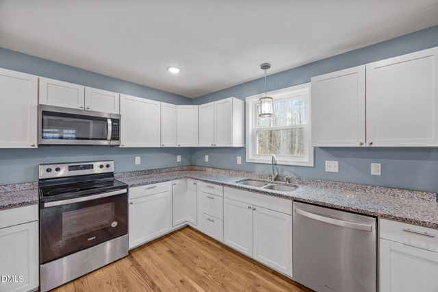 1011 Toad Hollow Lane, Mebane, NC 27302