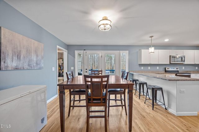 1011 Toad Hollow Lane, Mebane, NC 27302