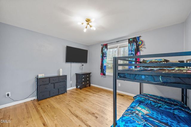 1011 Toad Hollow Lane, Mebane, NC 27302