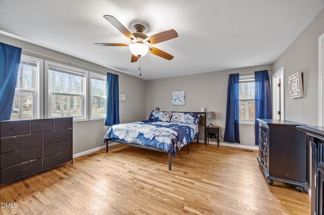 1011 Toad Hollow Lane, Mebane, NC 27302