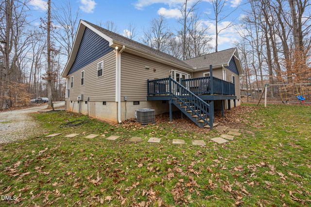 1011 Toad Hollow Lane, Mebane, NC 27302