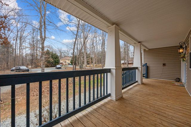 1011 Toad Hollow Lane, Mebane, NC 27302