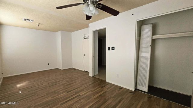 8220 W MEADOWBROOK Avenue, Phoenix, AZ 85033