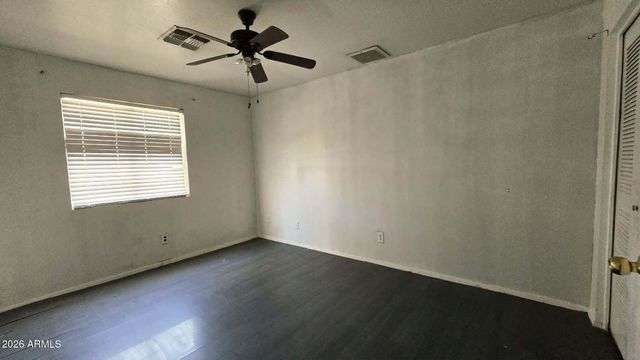 8220 W MEADOWBROOK Avenue, Phoenix, AZ 85033