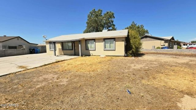 8220 W MEADOWBROOK Avenue, Phoenix, AZ 85033