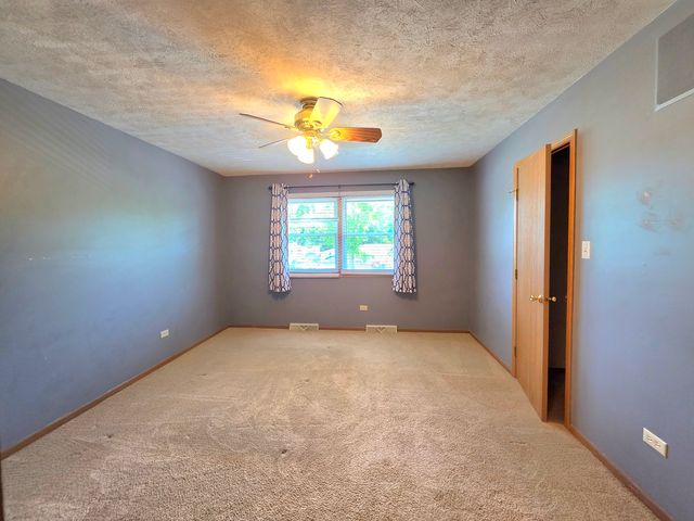 3413 Theodore Street, Joliet, IL 60431